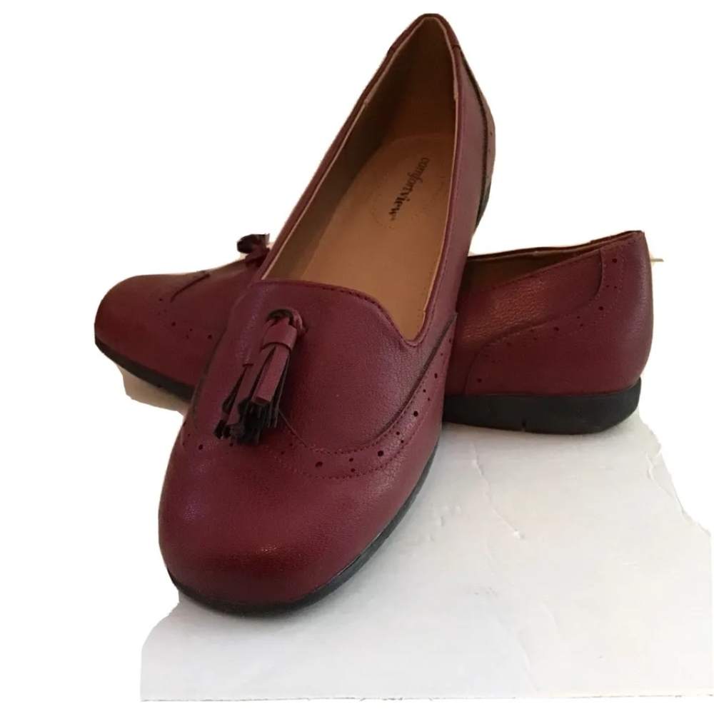 Comfortview Red loafer New without Box